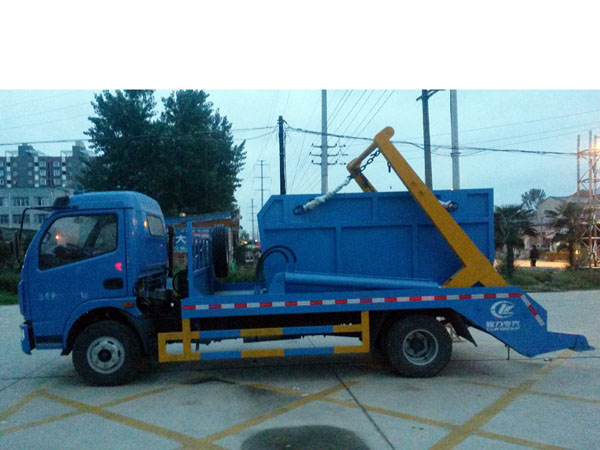 東風多利卡6噸擺臂式垃圾車