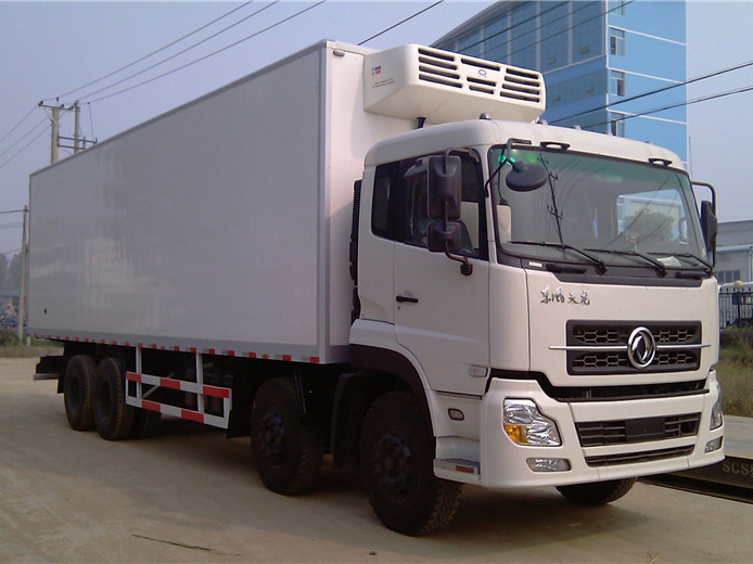 東風天龍冷藏車9.6米