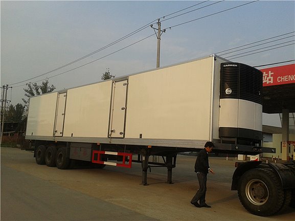 半掛冷藏車15米（美國進口機組）