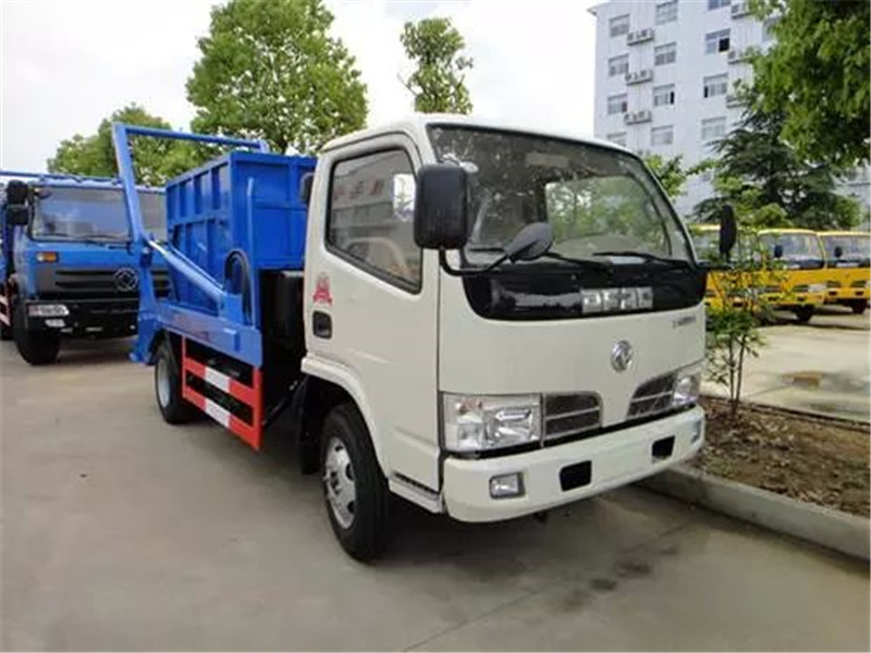 東風銳鈴5噸擺臂式垃圾車