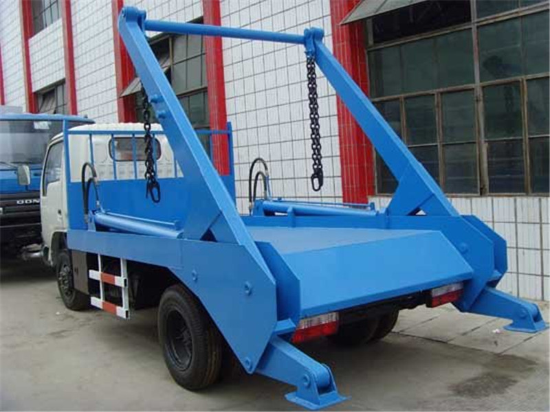 東風銳鈴5噸擺臂式垃圾車