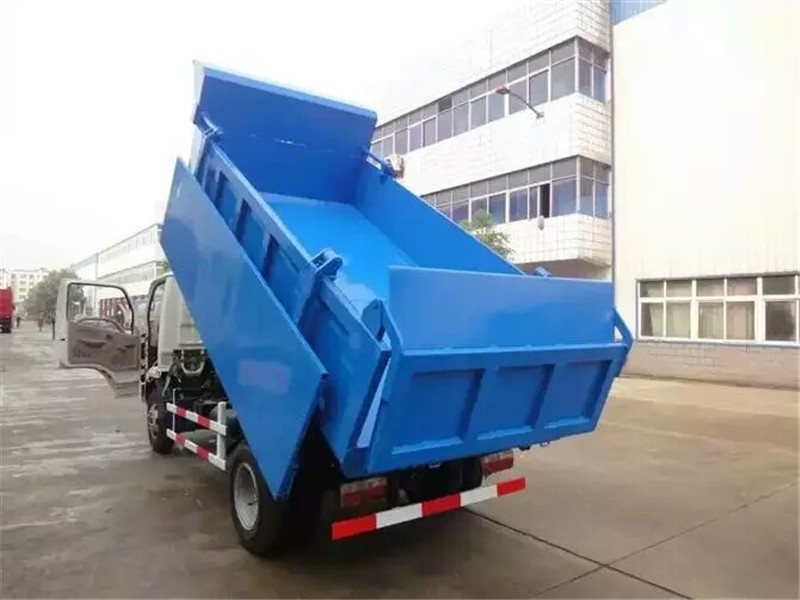 東風小多利卡自卸帶翼展垃圾車