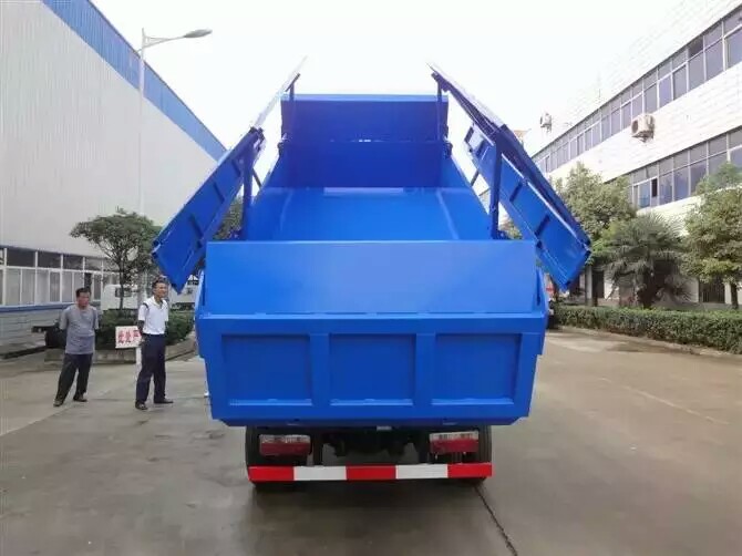 東風小多利卡自卸帶翼展垃圾車
