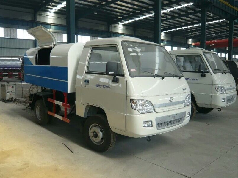 福田密封自卸式垃圾車
