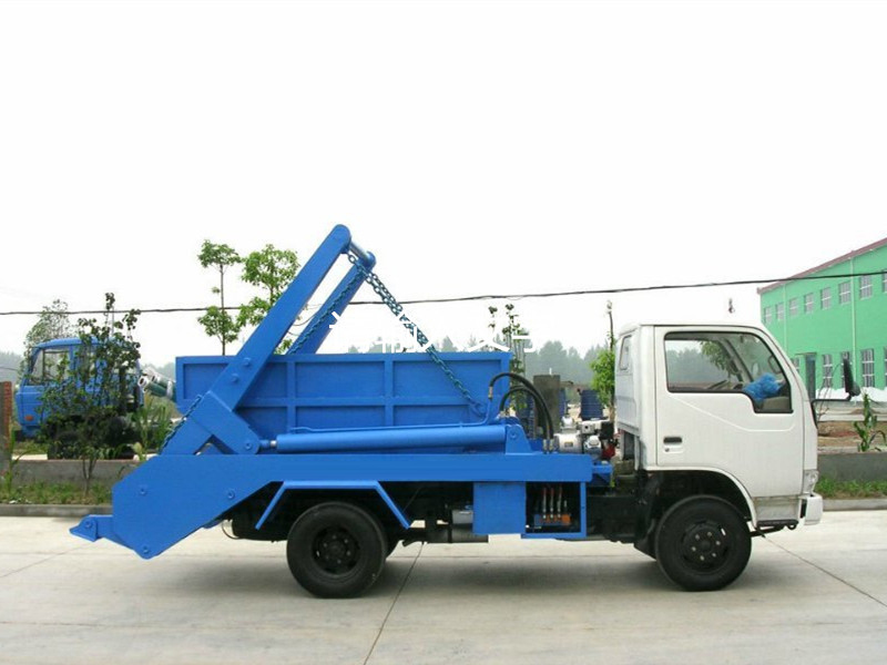 東風銳鈴5噸擺臂式垃圾車