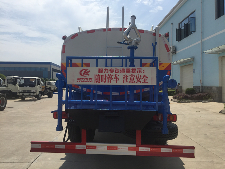 12噸灑水車--國五天錦