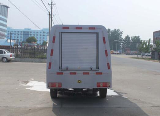 小型道路養護清洗車(人行道,廠區,小區路麵養護)