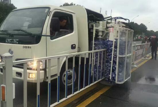 護欄清洗車(4噸)