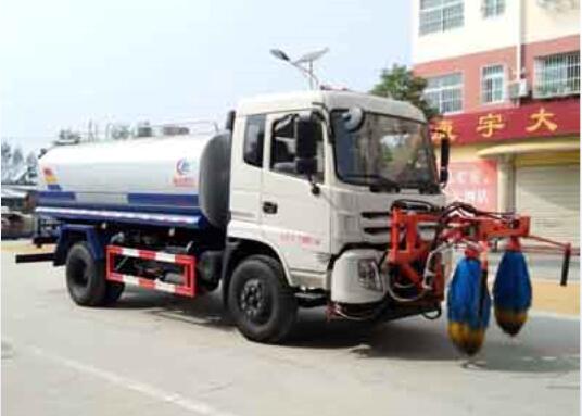 10噸高速護欄清洗車