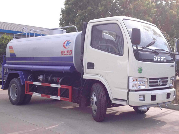 小型灑水車(5-6噸熱銷谈球吧app赛事分析报告)