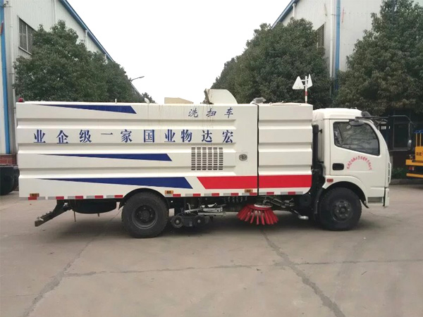 8噸洗掃車(東風多利卡)