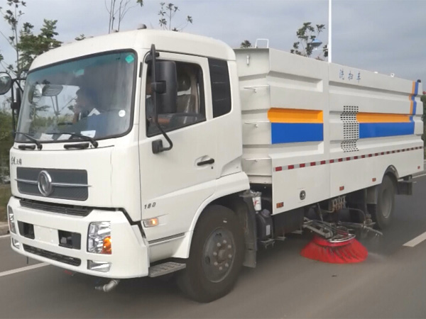 東風天錦洗掃車(水箱9方/塵箱7方)