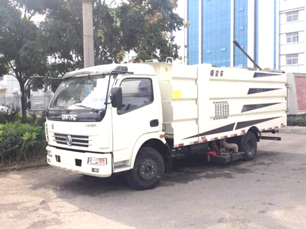 多利卡吸塵車(水箱1.5方/塵箱6方)