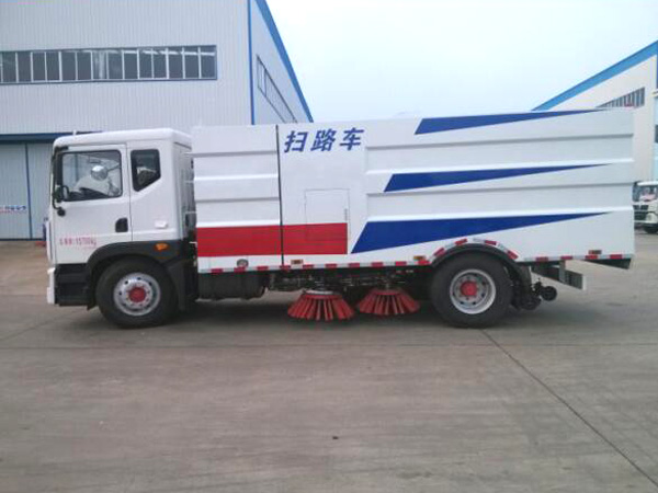 東風D9掃路車(水箱4方/塵箱8方)