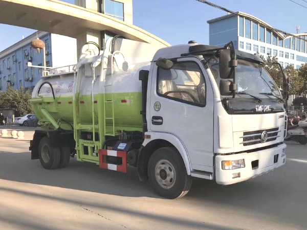 餐廚垃圾回收車(6噸)