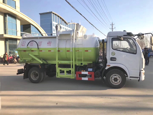 餐廚垃圾回收車(6噸)