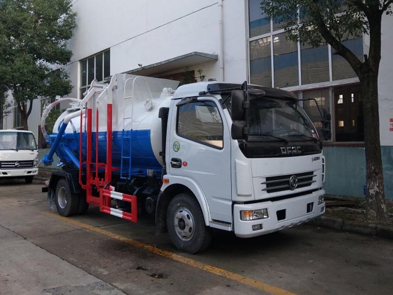 熱銷餐廚垃圾收運車配置介紹