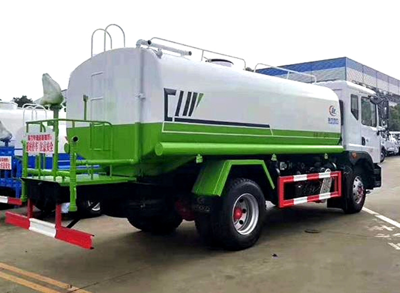 12/15噸灑水車--國六東風D9