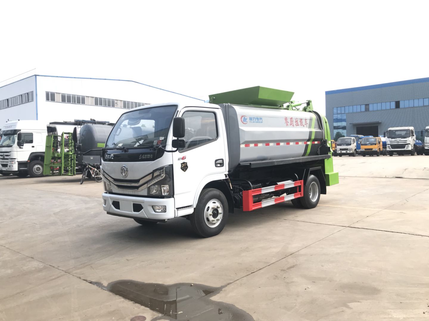 6噸餐廚垃圾車(國六方罐)