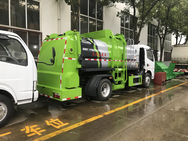 8噸餐廚垃圾車(國六方罐)