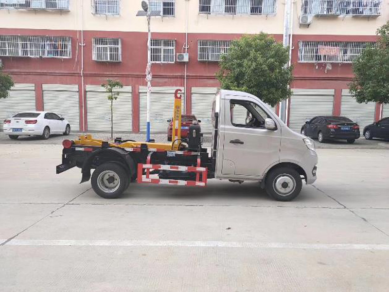 長安3方勾臂垃圾車(後單輪)