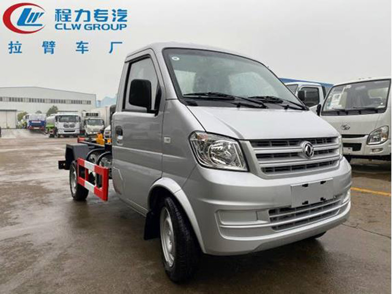 東風小康勾臂垃圾車