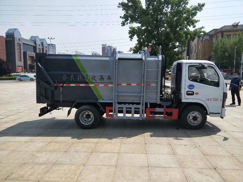 側裝壓縮垃圾車(8立方)