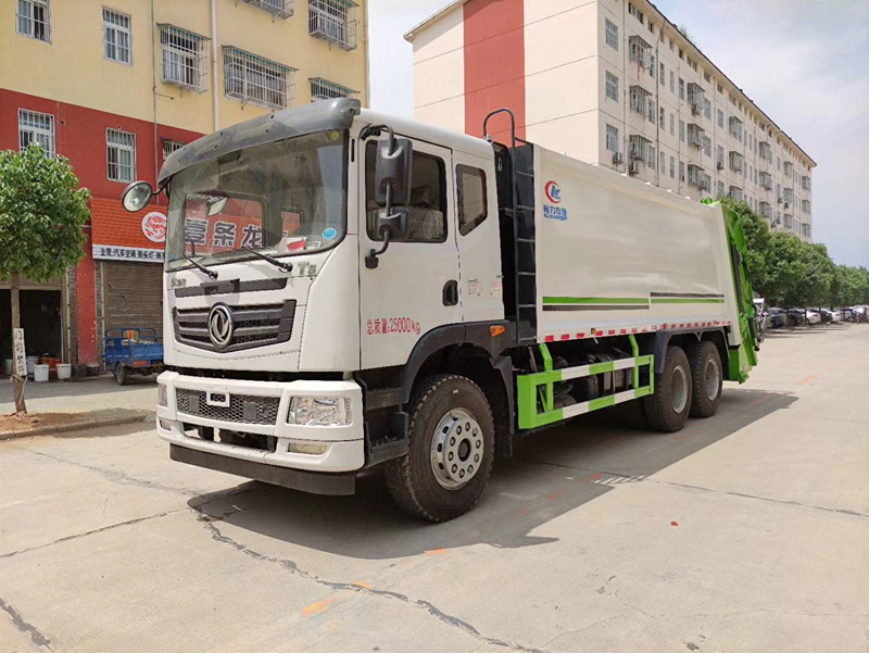 東風T5壓縮垃圾車(18方)