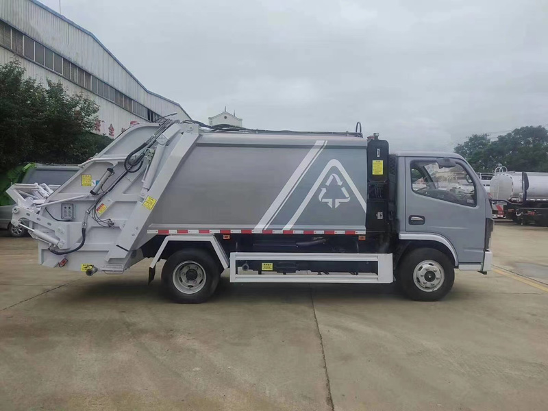 6方壓縮垃圾車