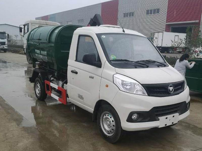 福田祥菱V鉤臂式垃圾車
