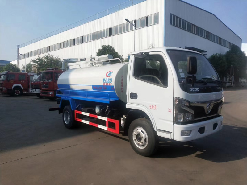 6方吸糞車（真空抽糞車）