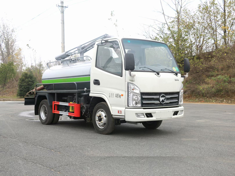 藍牌吸糞車（容積2.3立方）