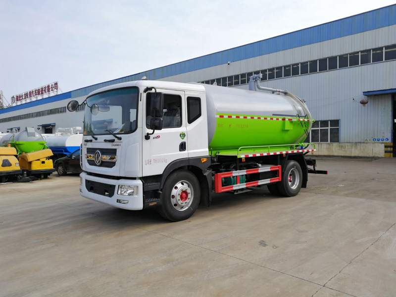 東風D9吸汙車(容積12方)