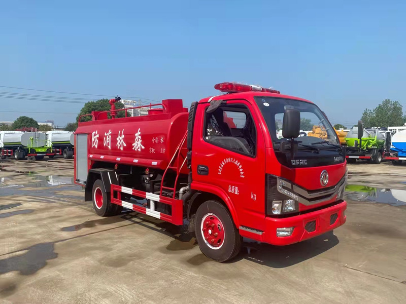 4噸小型消防灑水車