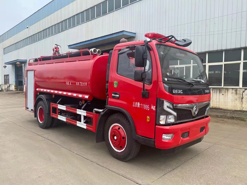 森林消防灑水車（8噸）